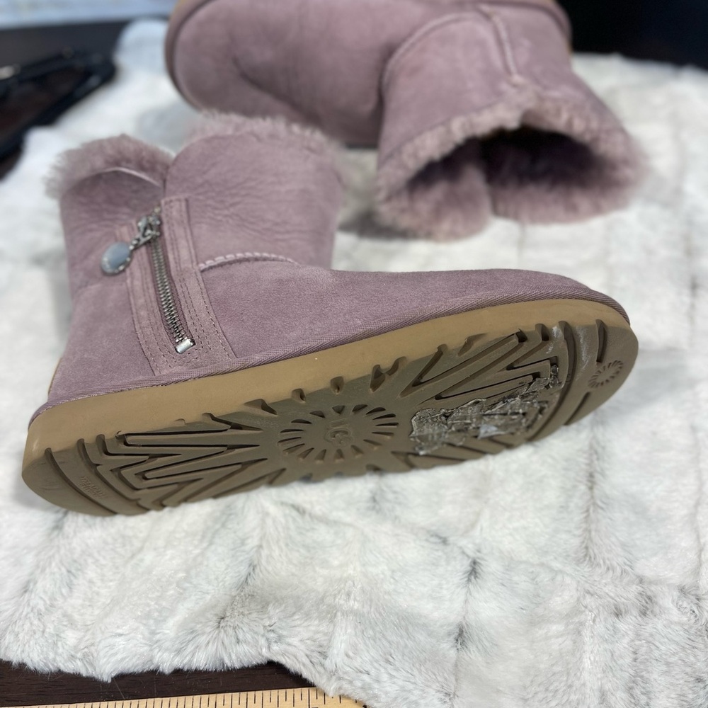 UGG Women's Purple Suede Ankle Boots size 8 - Picture 5 of 8